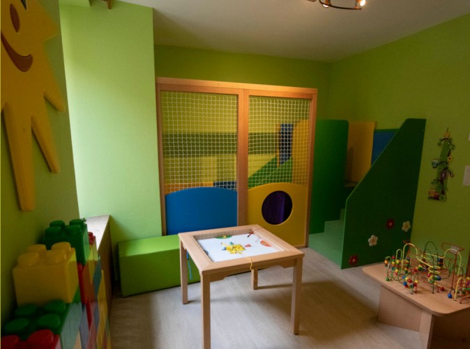 41_Hotel Monopol - Schoene Aussichten Touristik - KidsClub